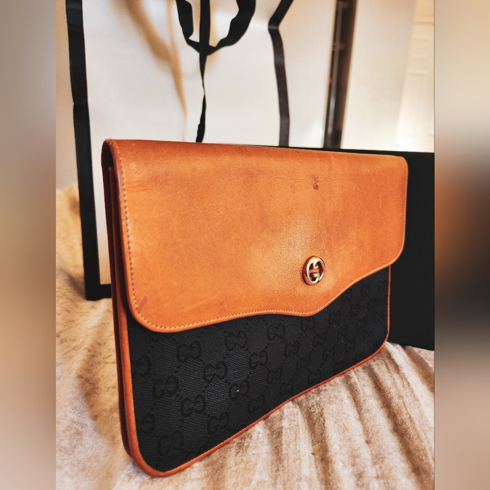 Vintage Gucci Envelope Clutch